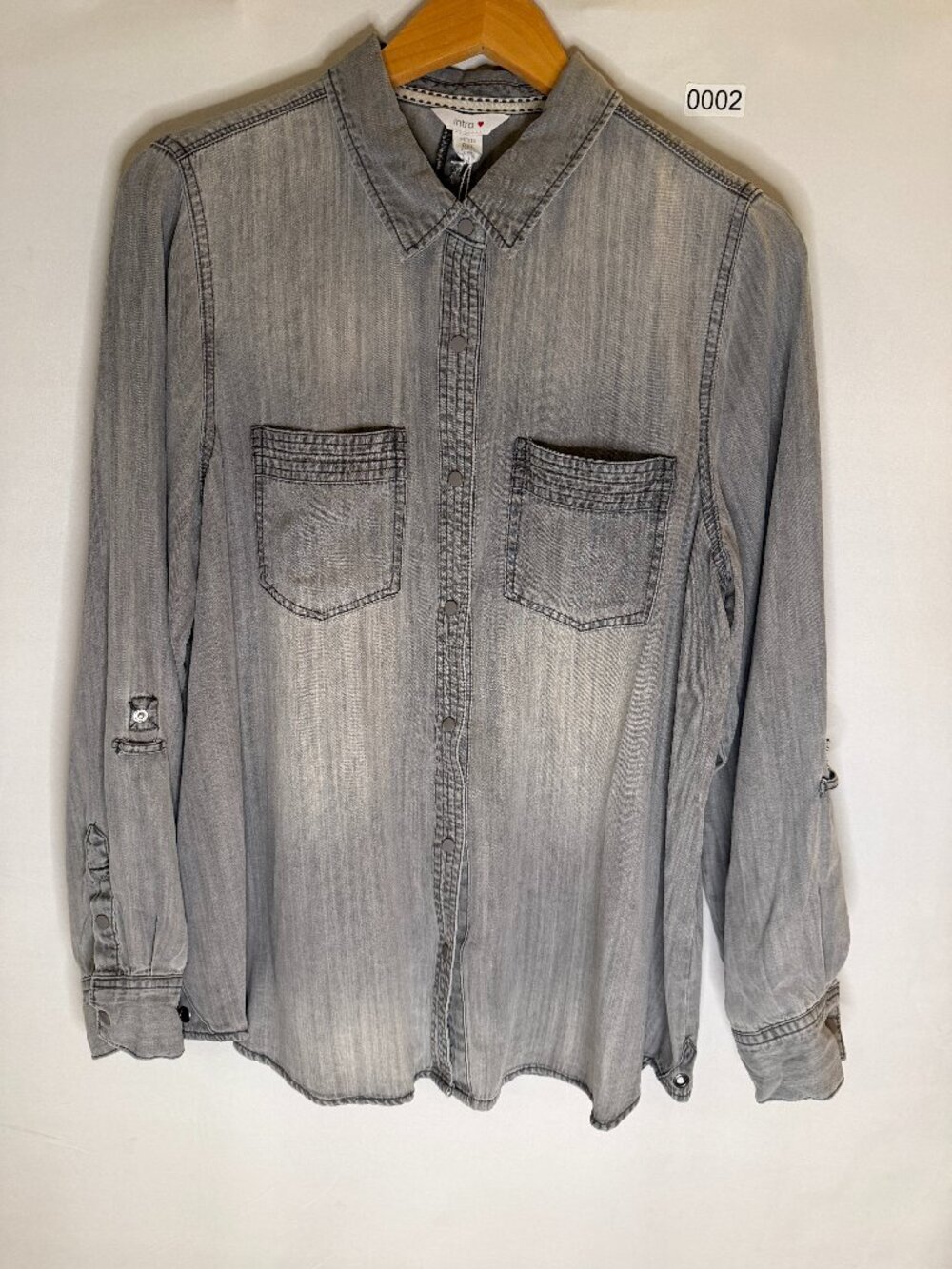 NWOT Intro Petite XL Gray Chambray Snap Button Roll Tab Shirt